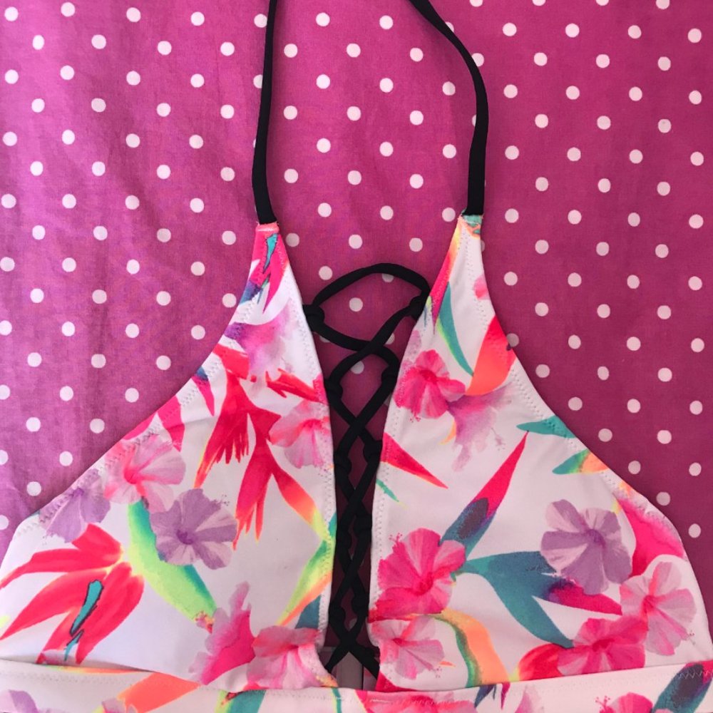 NWOT PINK Bikini Top
